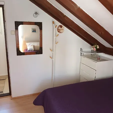 Sweet Nyaraló